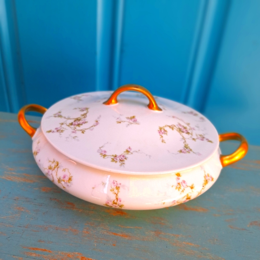Limoges France Serving Bowl with Lid Pink Roses Gold Leaf Casserole Dish - Picture 15 of 15